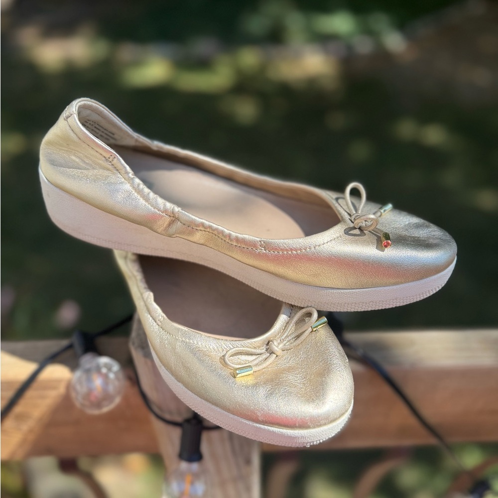 FitFlops Gold metallic Flats size 9M